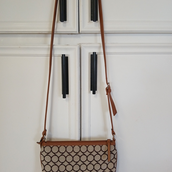 Nine West Stylish Tan and Brown Crossbody Bag - Picture 3 of 8